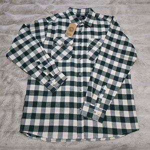 NWT Large Mens Classic Green and Cream Plaid Men's Shirt